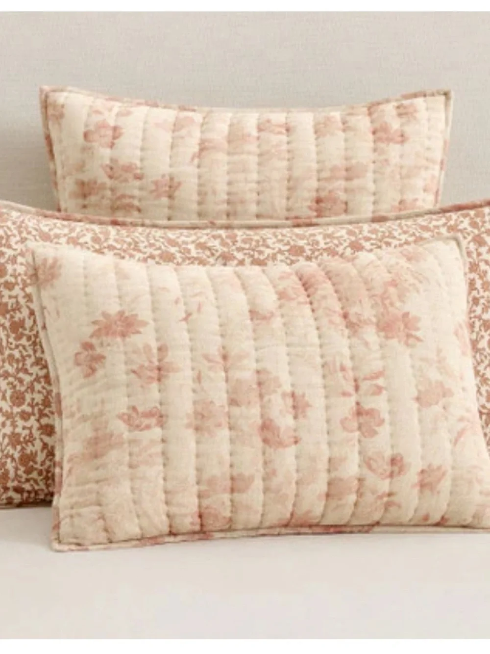 Pottery Barn Floral Cloud Reversible Quilted King Pillowcase Sham 1